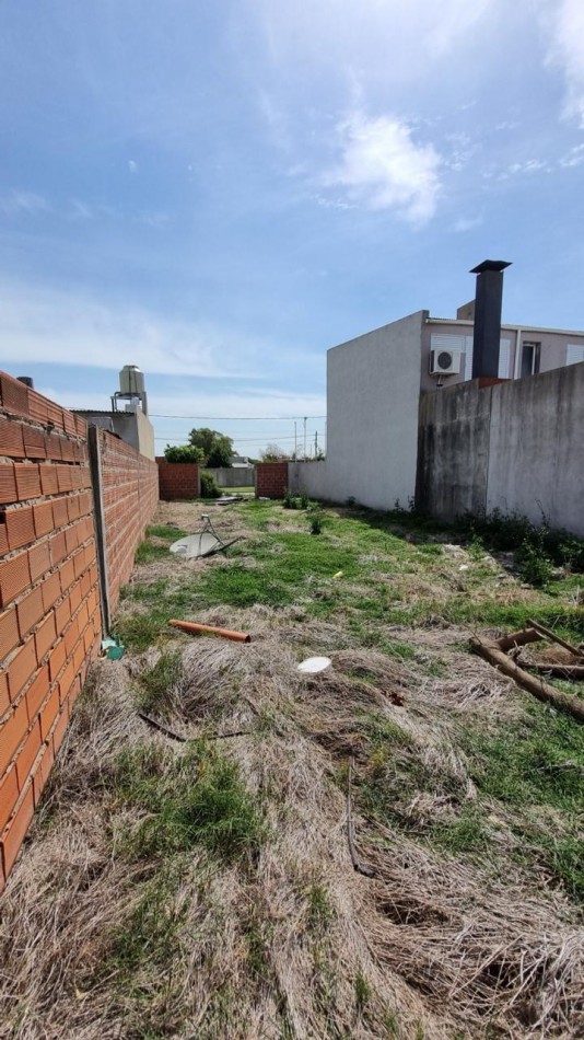 Lote en PH sobre calle Neuquen - Carlos Casares