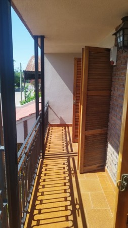 Chalet + Lote libre en venta – Carlos Casares