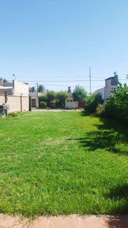 Chalet + Lote libre en venta – Carlos Casares