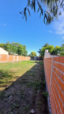 Lote en venta en Carlos Casares – Barrio Las Nazarenas