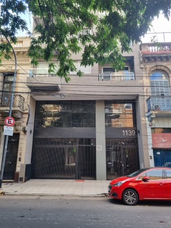 Departamento en alquiler – Combate de los Pozos 1137, CABA
