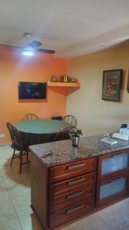 Chalet + Lote libre en venta – Carlos Casares