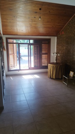 Chalet + Lote libre en venta – Carlos Casares