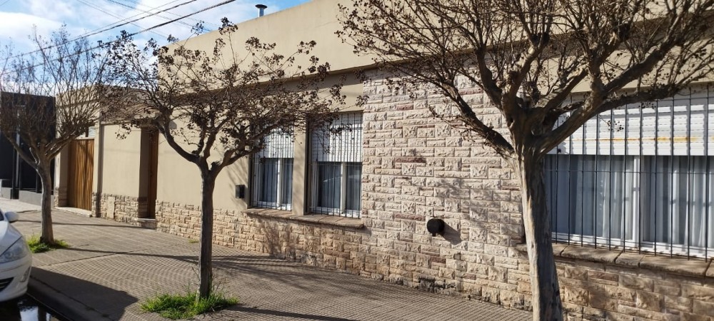 Casa en venta – Rodríguez Peña y Maya, Carlos Casares