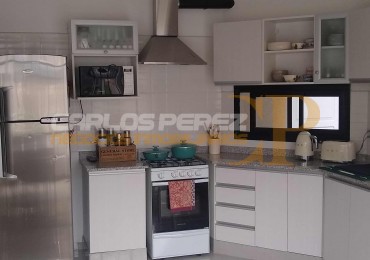 CASA EN VENTA EN CALLE AV. ALTE BROWN 83